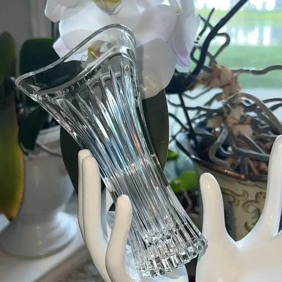 MIKASA CRYSTAL 2 Mini Bud Flower Vases Set of Two - Picture 2 of 16